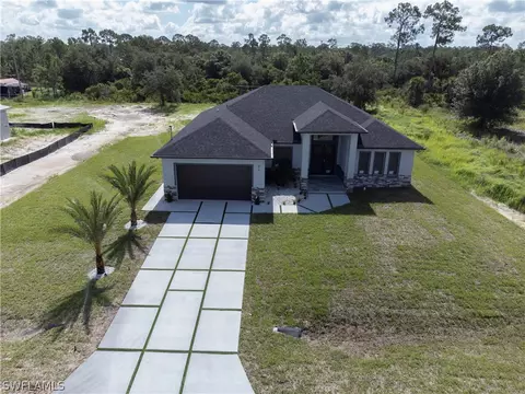 616 Maple Ave N, Lehigh Acres, FL 33972
