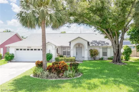 13471 Red Maple Cir, North Fort Myers, FL 33903