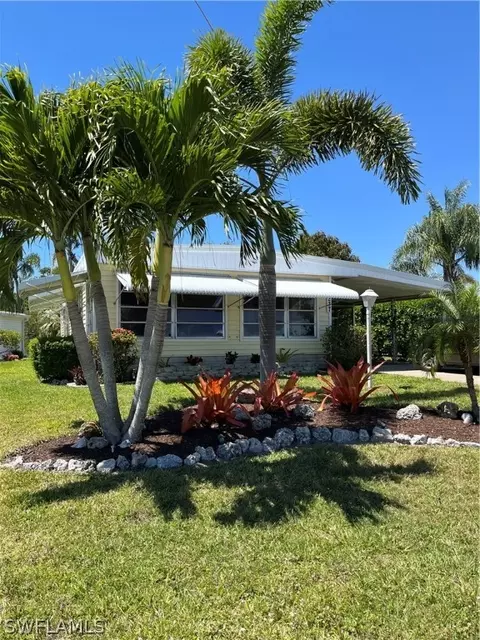26237 Duchess Ln, Bonita Springs, FL 34135
