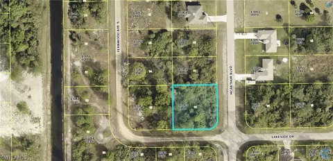 428 Mcarthur Blvd, Lehigh Acres, FL 33974