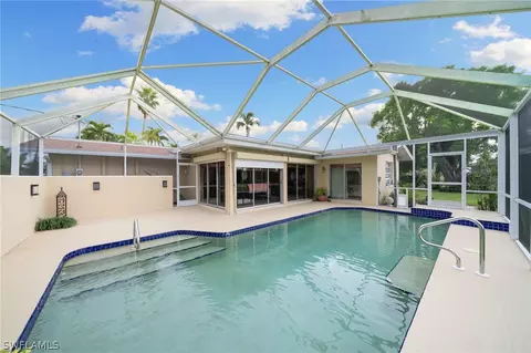 931 SE 44th St, Cape Coral, FL 33904