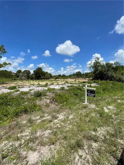 1521 Clark Ave, Lehigh Acres, FL 33972