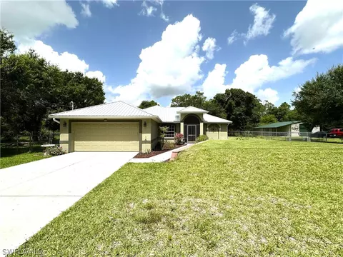 1019 Wells Ave, Lehigh Acres, FL 33972