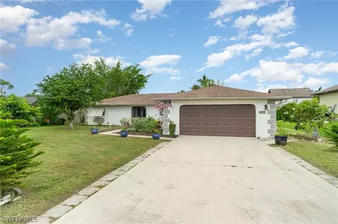 18213 Poplar Rd, Fort Myers, FL 33967