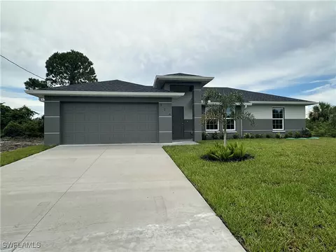 326 Larose Ave, Lehigh Acres, FL 33974
