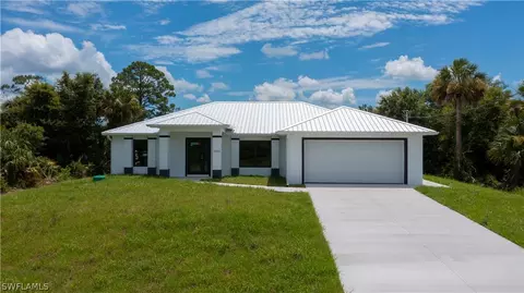 3323 Clearview Cir, Labelle, FL 33935 photo 3