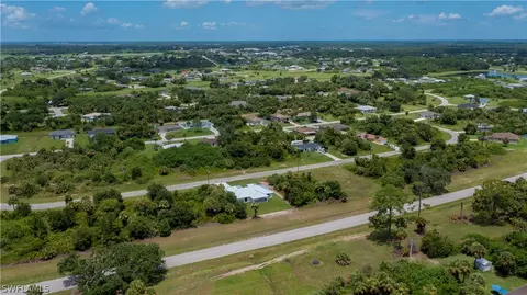 3323 Clearview Cir, Labelle, FL 33935 photo 6