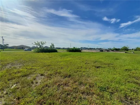 1900 Nelson Rd N, Cape Coral, FL 33993