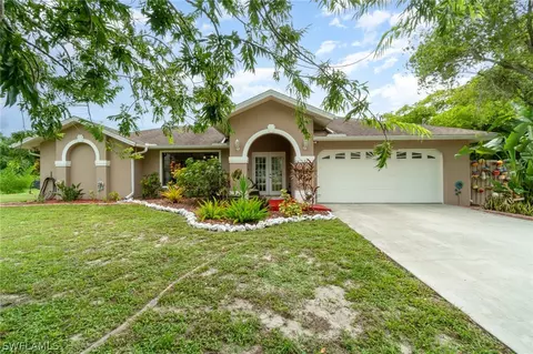 10910 Sharon Dr, North Fort Myers, FL 33917