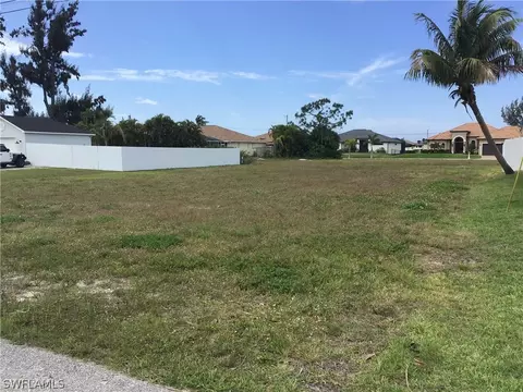2320 NW 35th Pl, Cape Coral, FL 33993