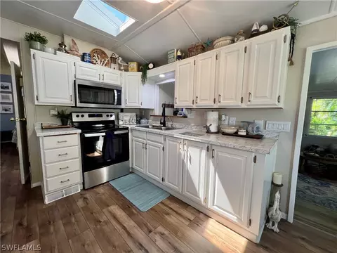 10727 Everglades Kite Cir, Estero, FL 33928 photo 4
