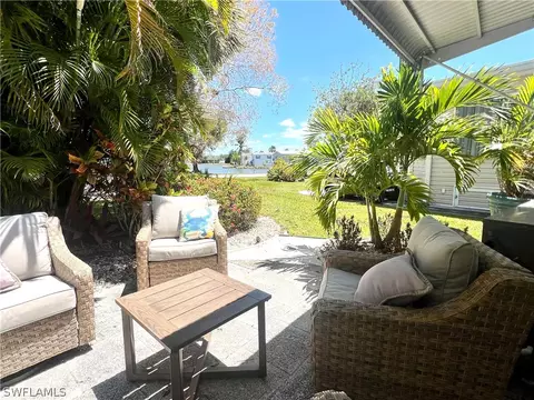 10727 Everglades Kite Cir, Estero, FL 33928 photo 2