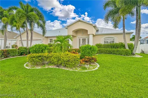3336 Oasis Blvd, Cape Coral, FL 33914