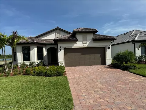 17027 Oakstead Dr, Alva, FL 33920