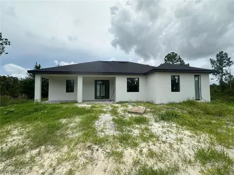 921 Cortez Ave, Lehigh Acres, FL 33972