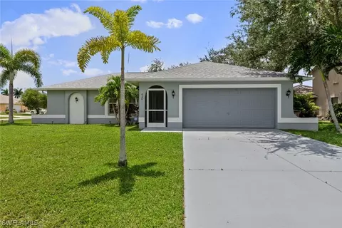 426 SE 18th Ter, Cape Coral, FL 33990