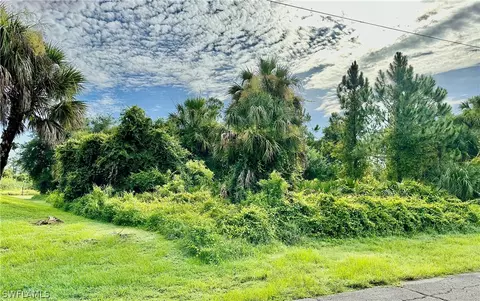 5019 Gramercy Rd, Labelle, FL 33935
