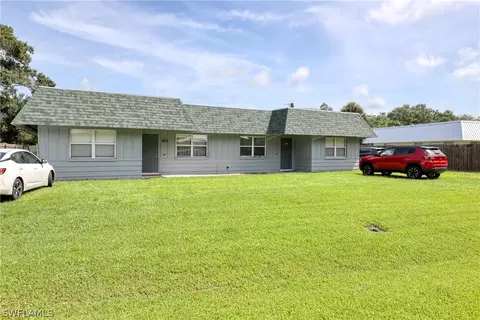 330 6th Ave, Labelle, FL 33935 photo 2