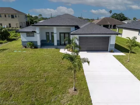 3915 20th St SW, Lehigh Acres, FL 33976