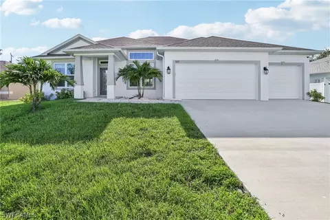5225 SW 19th Pl, Cape Coral, FL 33914