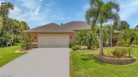 2090 Omega Ct, North Port, FL 34288