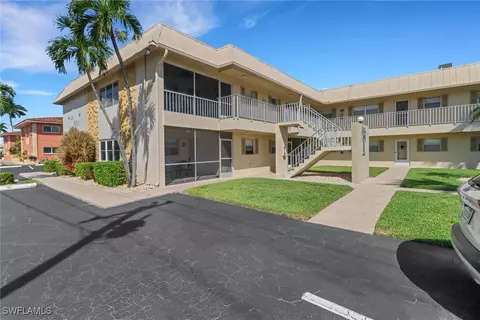 909 SE 46th Ln #101, Cape Coral, FL 33904