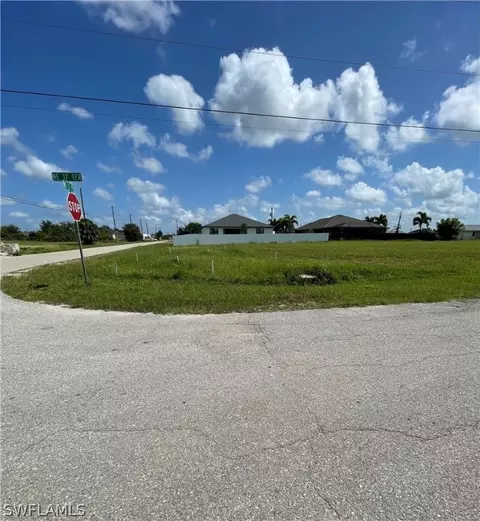 1321 NE 17th Ter, Cape Coral, FL 33909