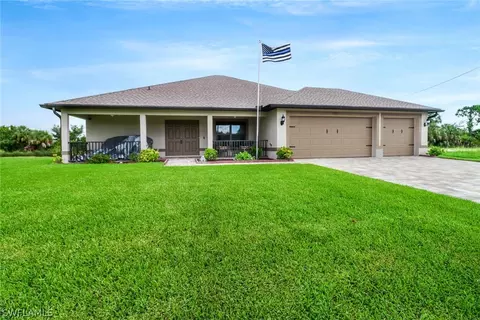3212 NE 15th Pl, Cape Coral, FL 33909