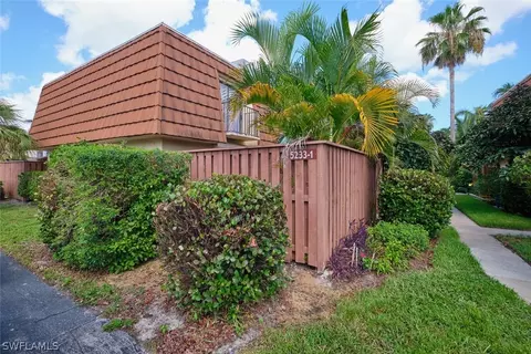 5233 Cedarbend Dr #1, Fort Myers, FL 33919