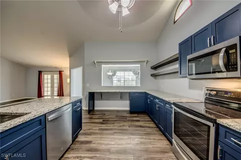 830 NE 11th Ter, Cape Coral, FL 33909