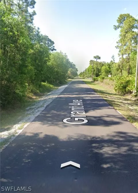 409 Grant Ave, Lehigh Acres, FL 33972