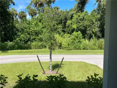 712 Treehouse Ln, Labelle, FL 33935 photo 9