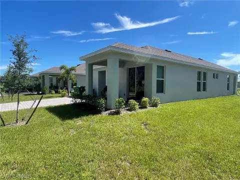712 Treehouse Ln, Labelle, FL 33935 photo 7