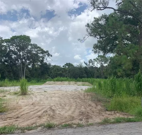 18601 Telegraph Creek Ln, Alva, FL 33920