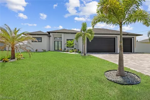 521 NE 7th Ave, Cape Coral, FL 33909