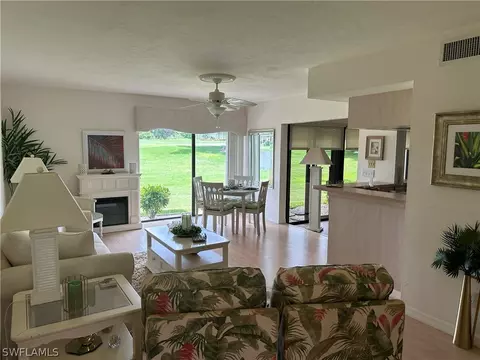 5530 Trailwinds Dr #714, Fort Myers, FL 33907