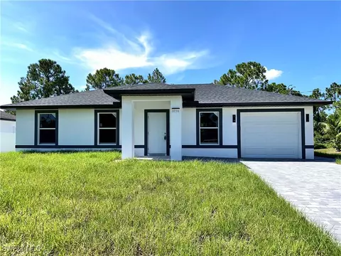 1949 Quintero Ln, Lehigh Acres, FL 33974
