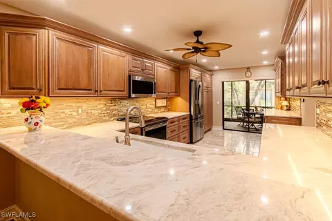 16260 Kelly Cove Dr #240, Fort Myers, FL 33908