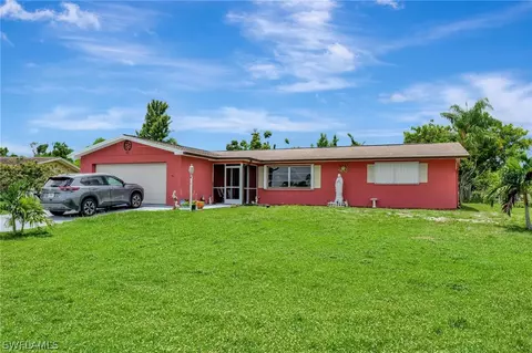 201 Seaton Ave, Lehigh Acres, FL 33936