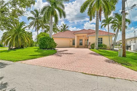 4298 Harbour Ln, North Fort Myers, FL 33903