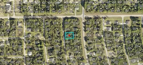 125 Bremen Ave S, Lehigh Acres, FL 33974