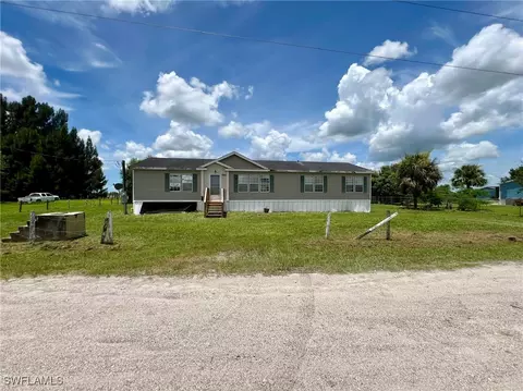 15865 Kaloacoochee St, Felda, FL 33930