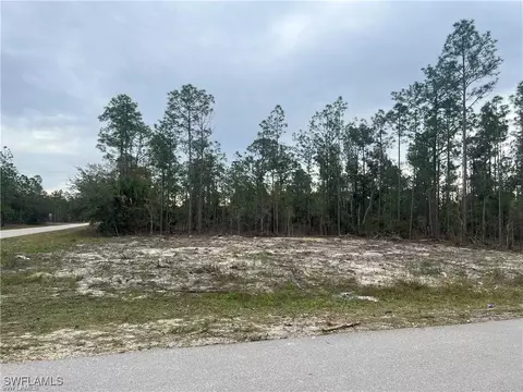 2800 E 14th St, Lehigh Acres, FL 33972