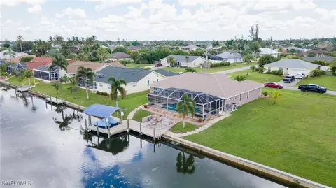 1402 SW 4th Ct, Cape Coral, FL 33991