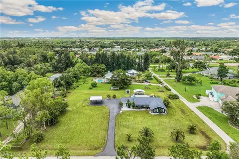6683 Magnolia Ln, Fort Myers, FL 33966