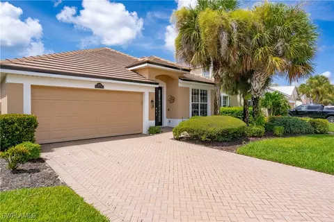 2652 Bellingham Ct, Cape Coral, FL 33991