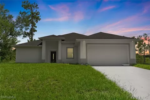 3219 32nd St W, Lehigh Acres, FL 33971