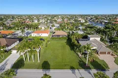 5314 Agualinda Blvd, Cape Coral, FL 33914