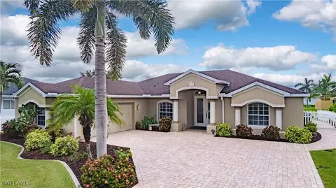2707 SW 27th St, Cape Coral, FL 33914