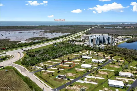 13640 Dowitcher Dr, Fort Myers, FL 33908
